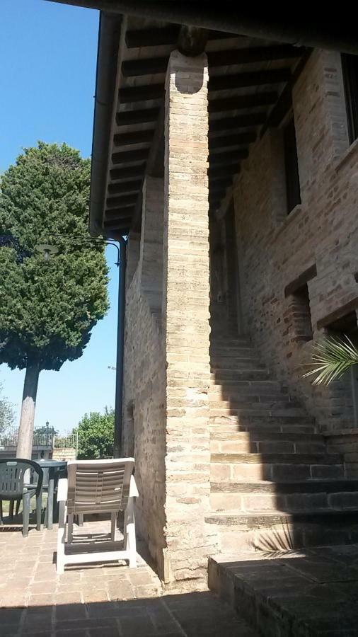 הוילה Mombaroccio Il Poggio מראה חיצוני תמונה
